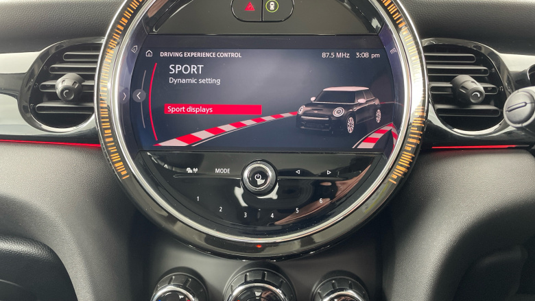 MINI Hatchback 1.5 Cooper Classic Premium 5dr Auto Petrol Hatchback